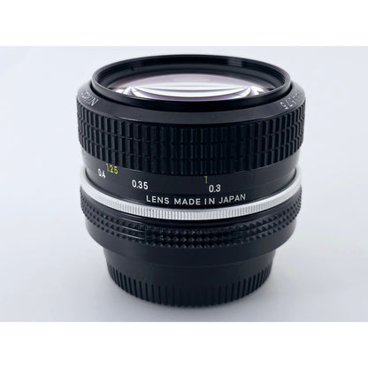 [Pre-owned] Nikon Non-Ai Nikkor 28mm F3.5 Wide Angle MF Lens — Near MINT — Japan #4415