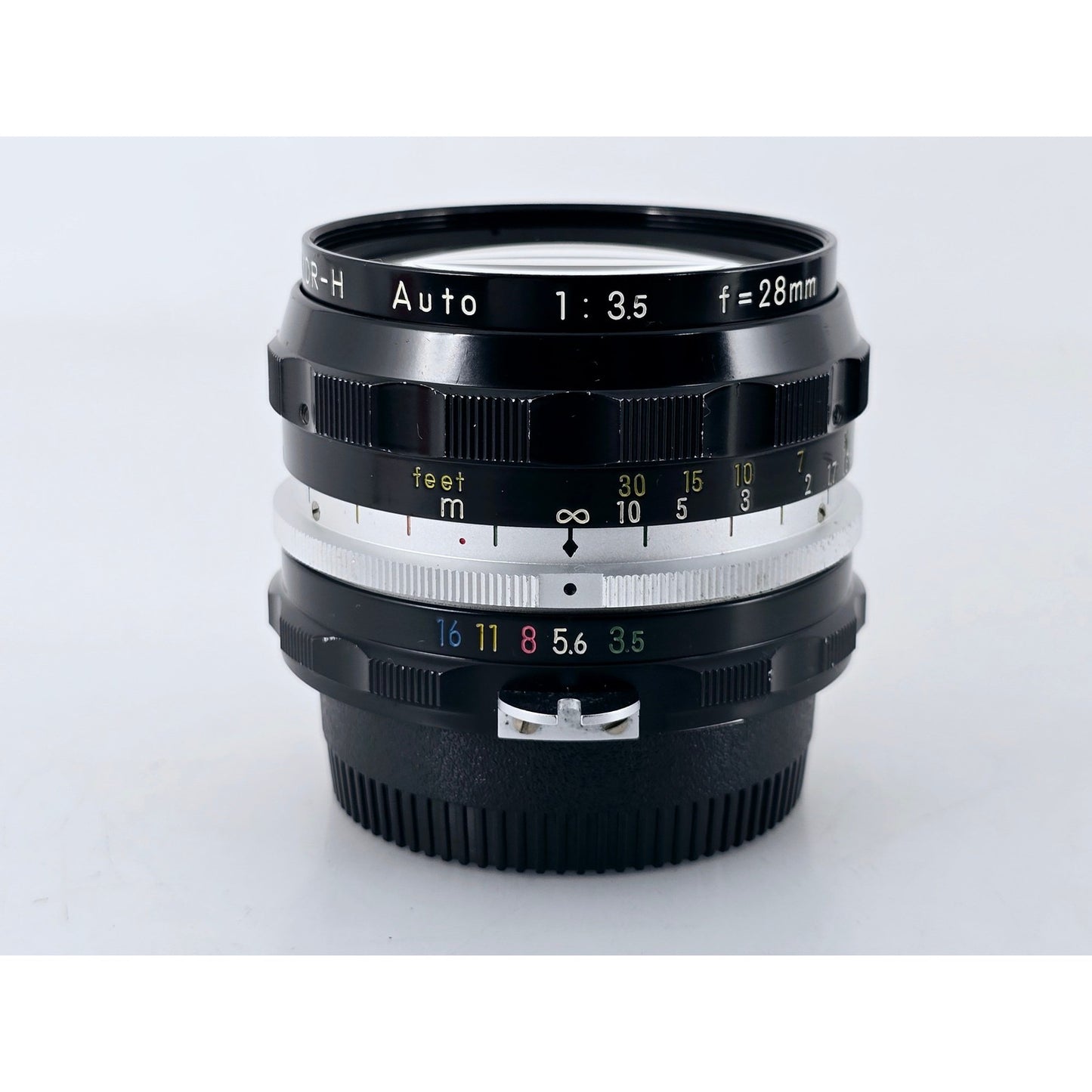 [Pre-owned] Nikon Non-Ai Nikkor-H Auto 28mm F3.5 Wide Angle MF Lens — Near MINT — Japan #3356
