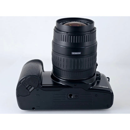 [Pre-owned] Canon EOS 1000S QD Film Camera with Sigma 28-80mm f/3.5-5.6 II AF Lens — Near MINT — Japan #3966