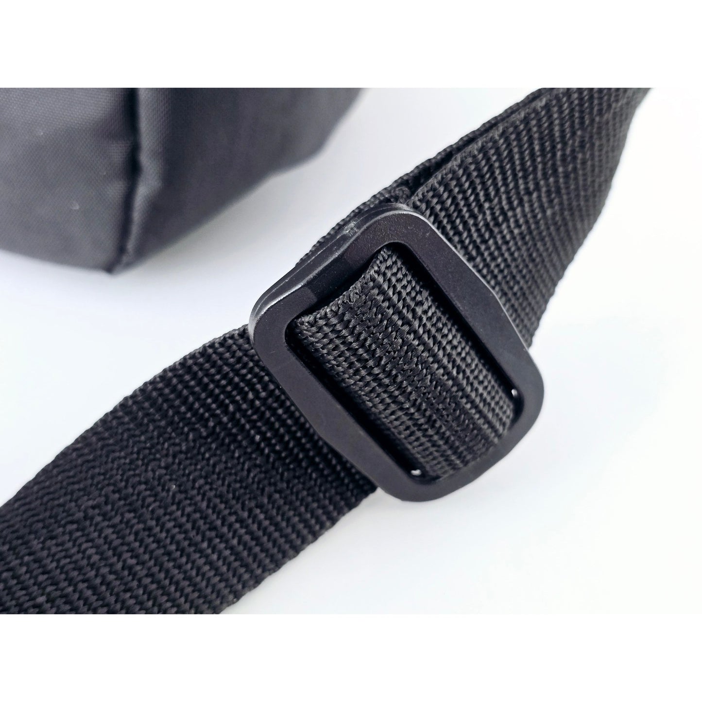 [Pre-owned] Genuine Minolta Camera Lens Shoulder Bag Nylon Black — Near MINT — Japan #5070