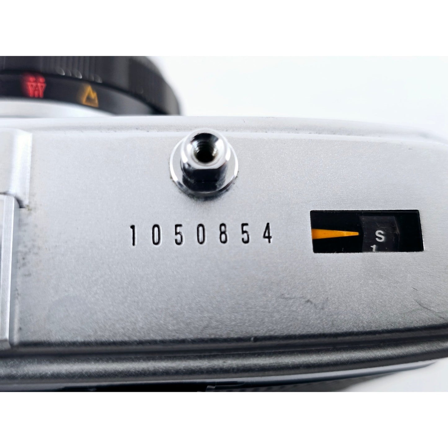 [Pre-owned] Olympus Trip 35 Point & Shoot 35mm Film Camera — Near MINT — Japan #3179