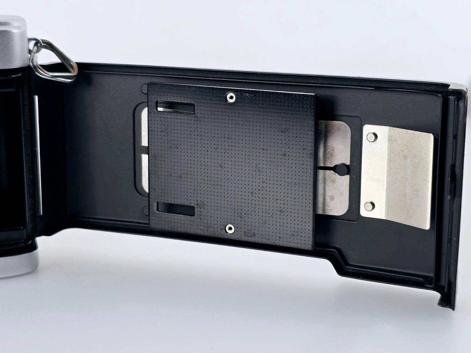 Red Flag OK🌸[Near MINT] Olympus Trip 35 Point & Shoot 35mm Film Camera Japan