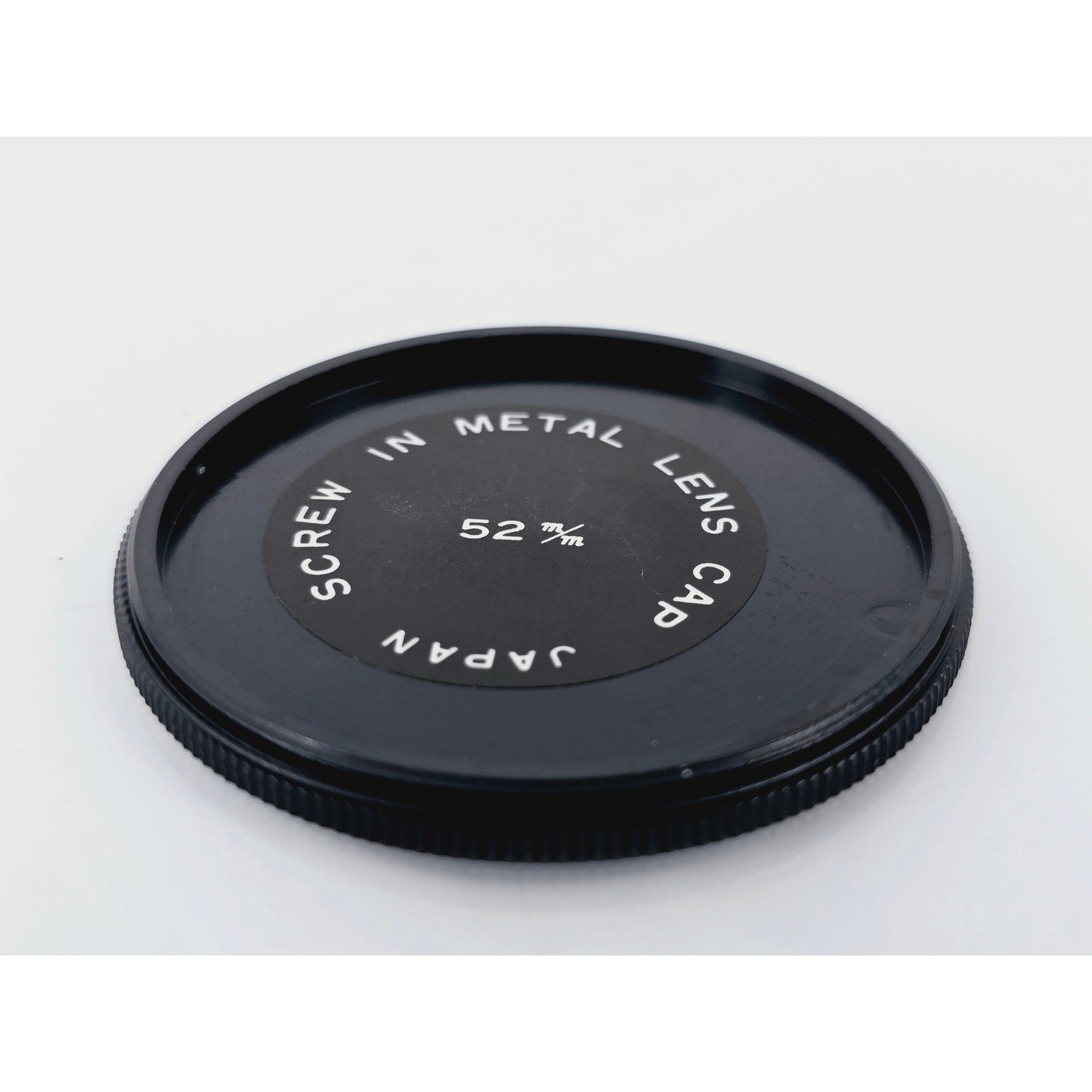 [Pre-owned] 52mm Front Lens Cap Metal Screw-in Type — MINT — Japan #2549