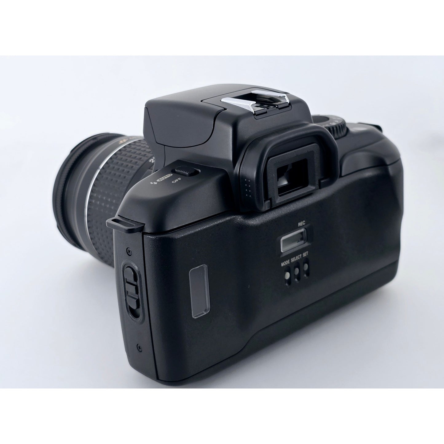 [Pre-owned] Canon EOS 700 QD 35mm Film Camera with EF 28-80mm f/3.5-5.6 V USM Lens — Near MINT — Japan #4143