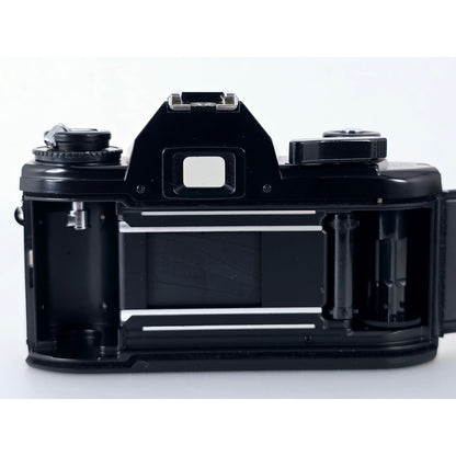 [Pre-owned] Nikon EM SLR 35mm Film Camera Body Only — Near MINT — Japan #5178