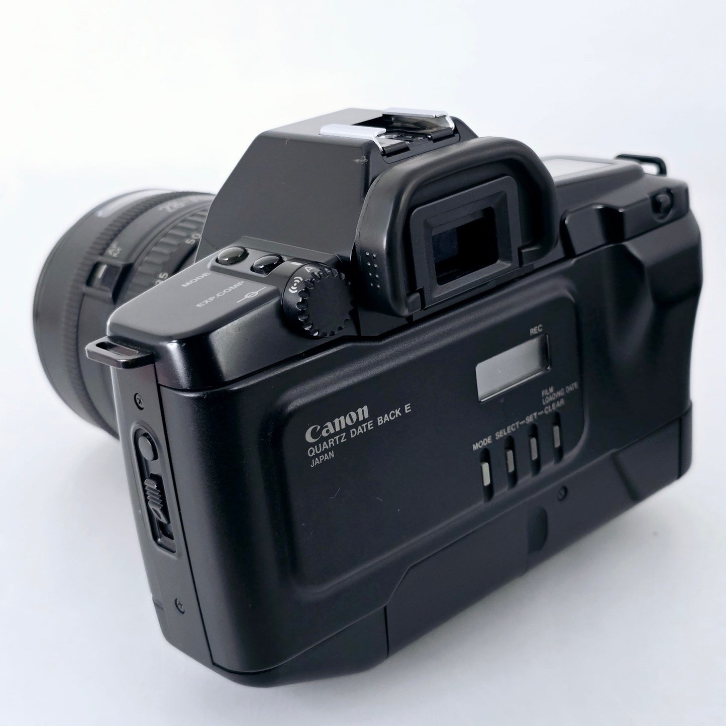 [Pre-owned] Canon EOS 650 35mm Film Camera with EF 28-70mm f/3.5-4.5 AF Lens — Near MINT — Japan #4183