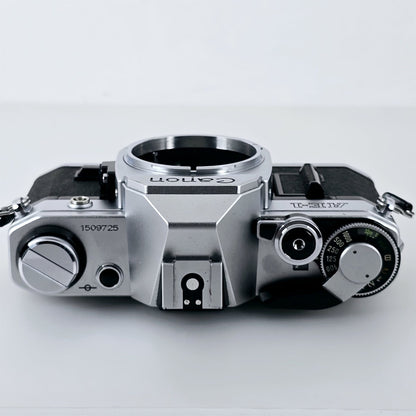 [Pre-owned] Canon AE-1 SLR 35mm Film Camera Body — Near Mint+++ — Japan #5676
