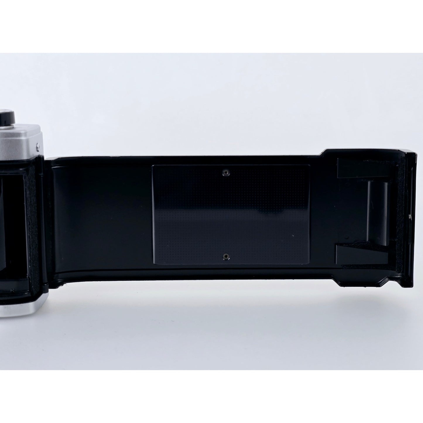 [Pre-owned] Olympus OM10 SLR 35mm Film Camera (Body Only) — Near MINT+++ — Japan #4599