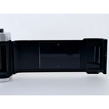 [Pre-owned] Olympus OM10 SLR 35mm Film Camera (Body Only) — Near MINT+++ — Japan #4599