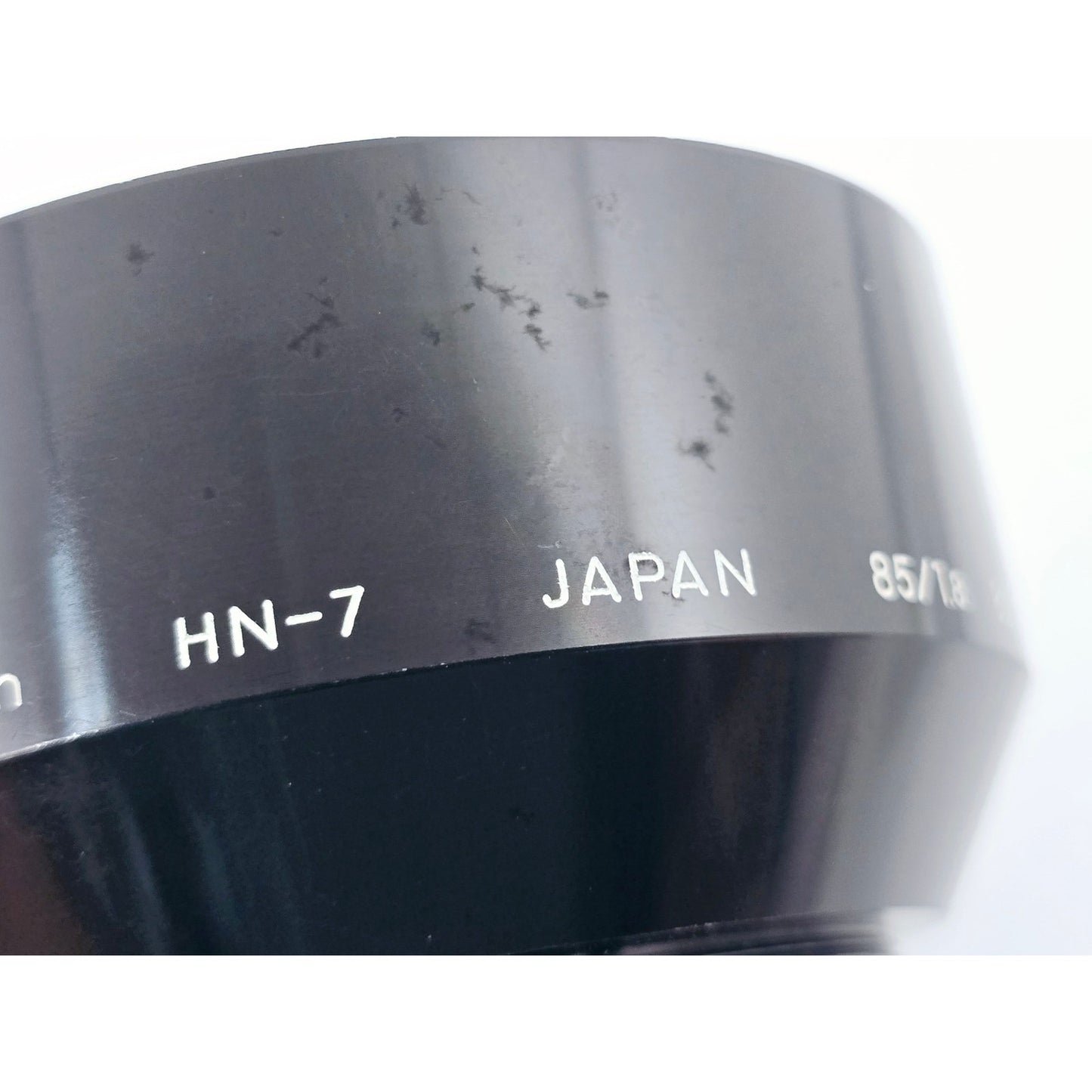 [Pre-owned] Nikon HN-7 Metal Lens Hood for 85mm f/1.8 & 80-200mm f/4.5 — Near MINT — Japan #4453