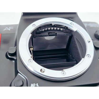 [Pre-owned] Nikon F-801s 35mm Film Camera with AF 35-70mm F3.3-4.5 Lens — Near MINT — Japan #5177
