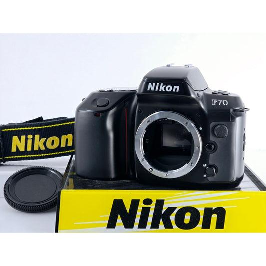 [Pre-owned] Nikon F70 SLR 35mm Film Camera (Body Only) — Near MINT+++ — Japan #3730