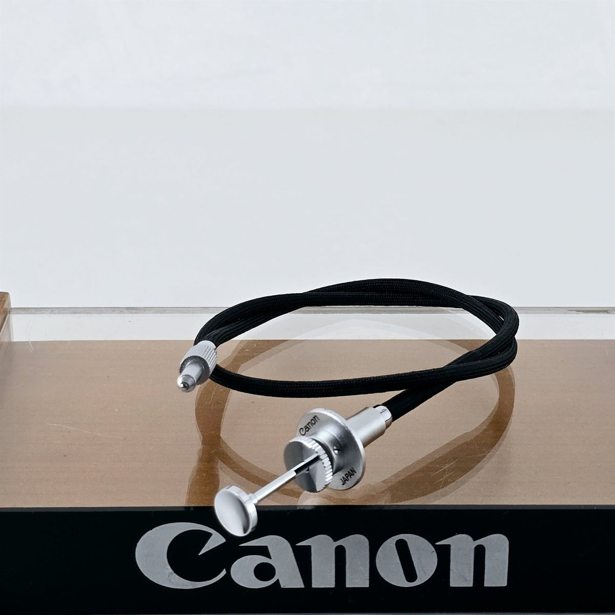 [Pre-owned] Canon 50cm Cable Release Shutter Remote for Film Camera — Mint — Japan #5585