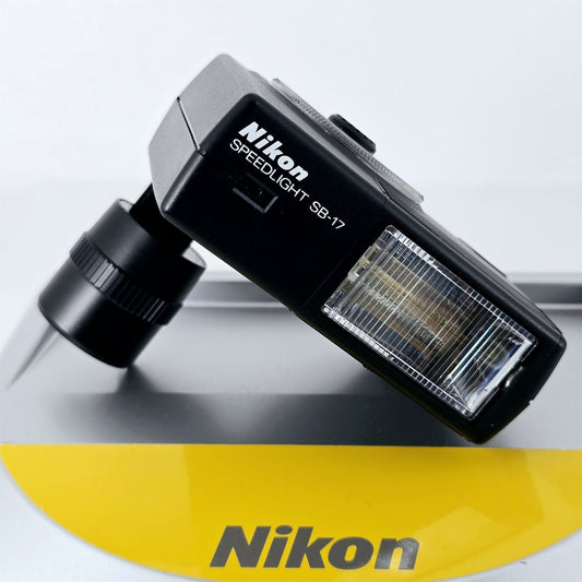 [Pre-owned] Nikon Speedlight SB-17 Shoe Mount Flash for F3 — Mint — Japan #5640