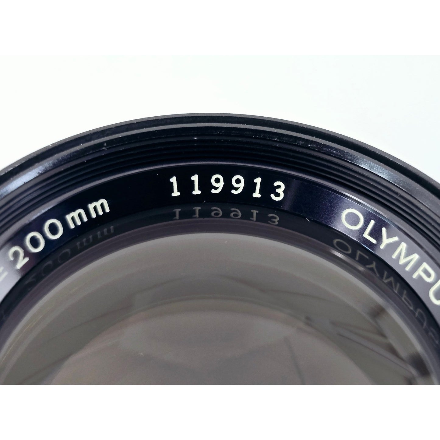 [Pre-owned] Olympus F.Zuiko Auto-T 200mm F5 MF Telephoto Lens — Near MINT+++ — Japan #4362
