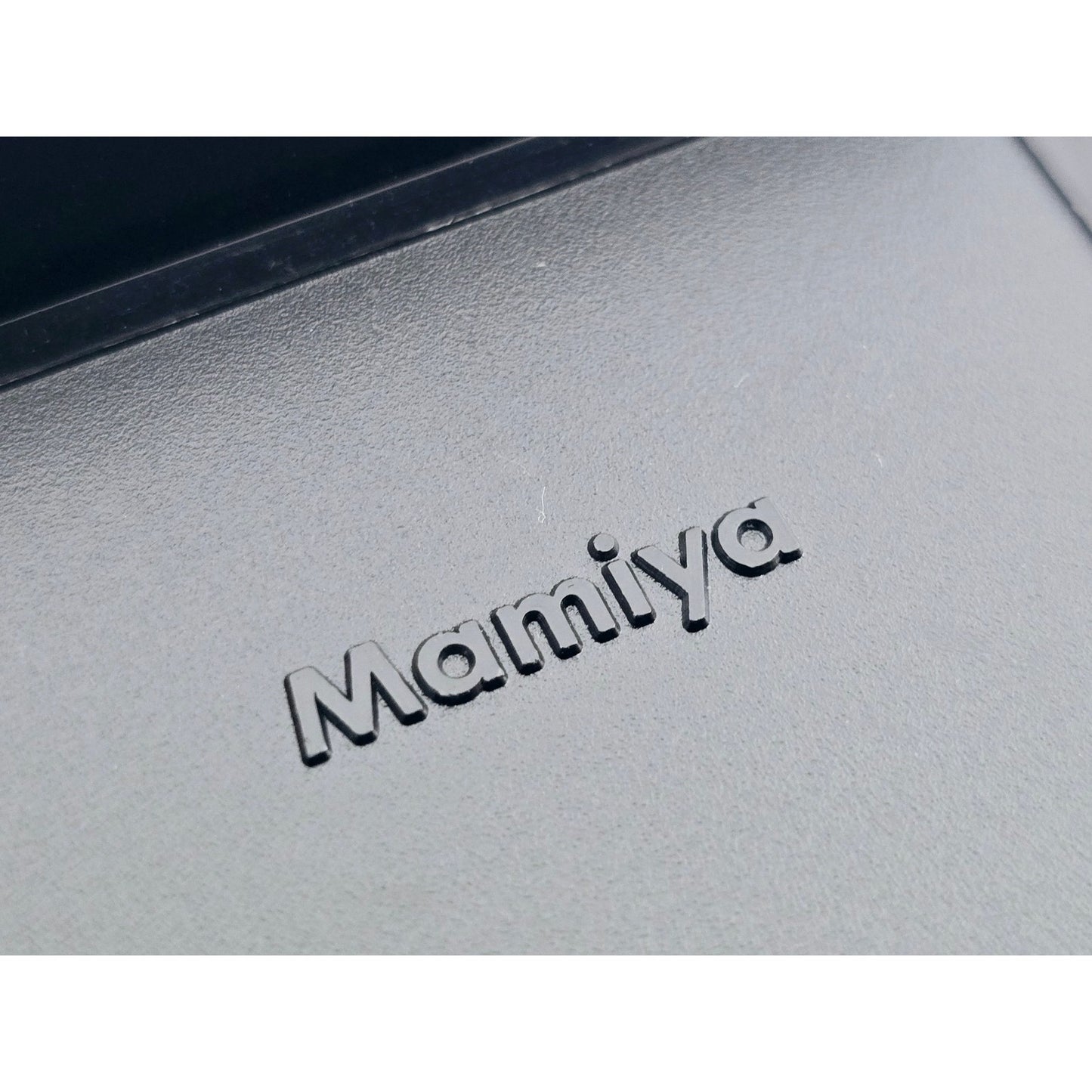 [Pre-owned] Mamiya 645 Top Body Cap Cover — Near MINT — Japan #5108