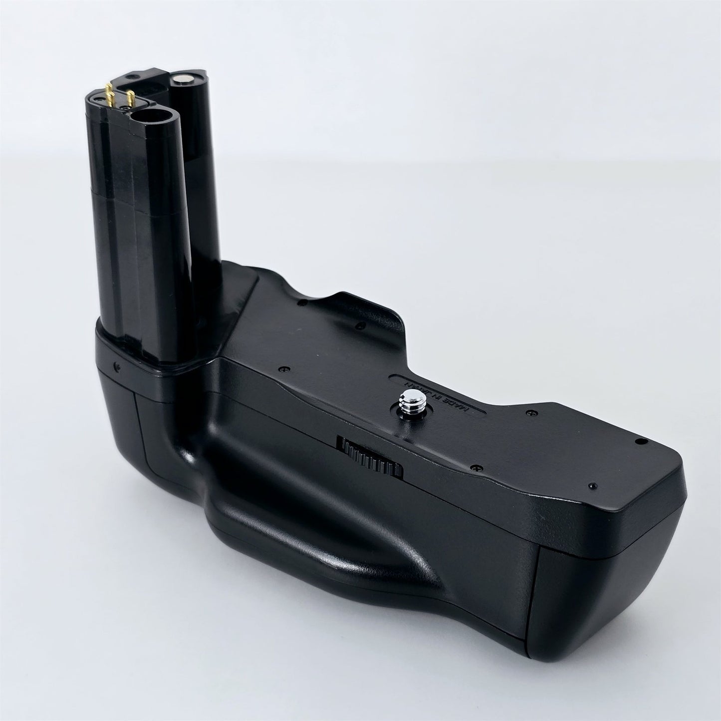 [Pre-owned] Nikon MB-10 Multi Power Vertical Battery Grip for F90 F90X N90 — Mint — Japan #5501