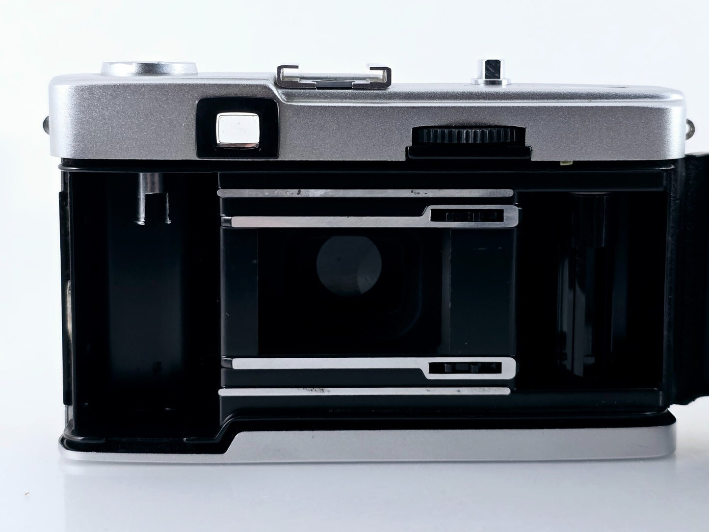 Red Flag OK🌸[Near MINT] Olympus Trip 35 Point & Shoot 35mm Film Camera Japan