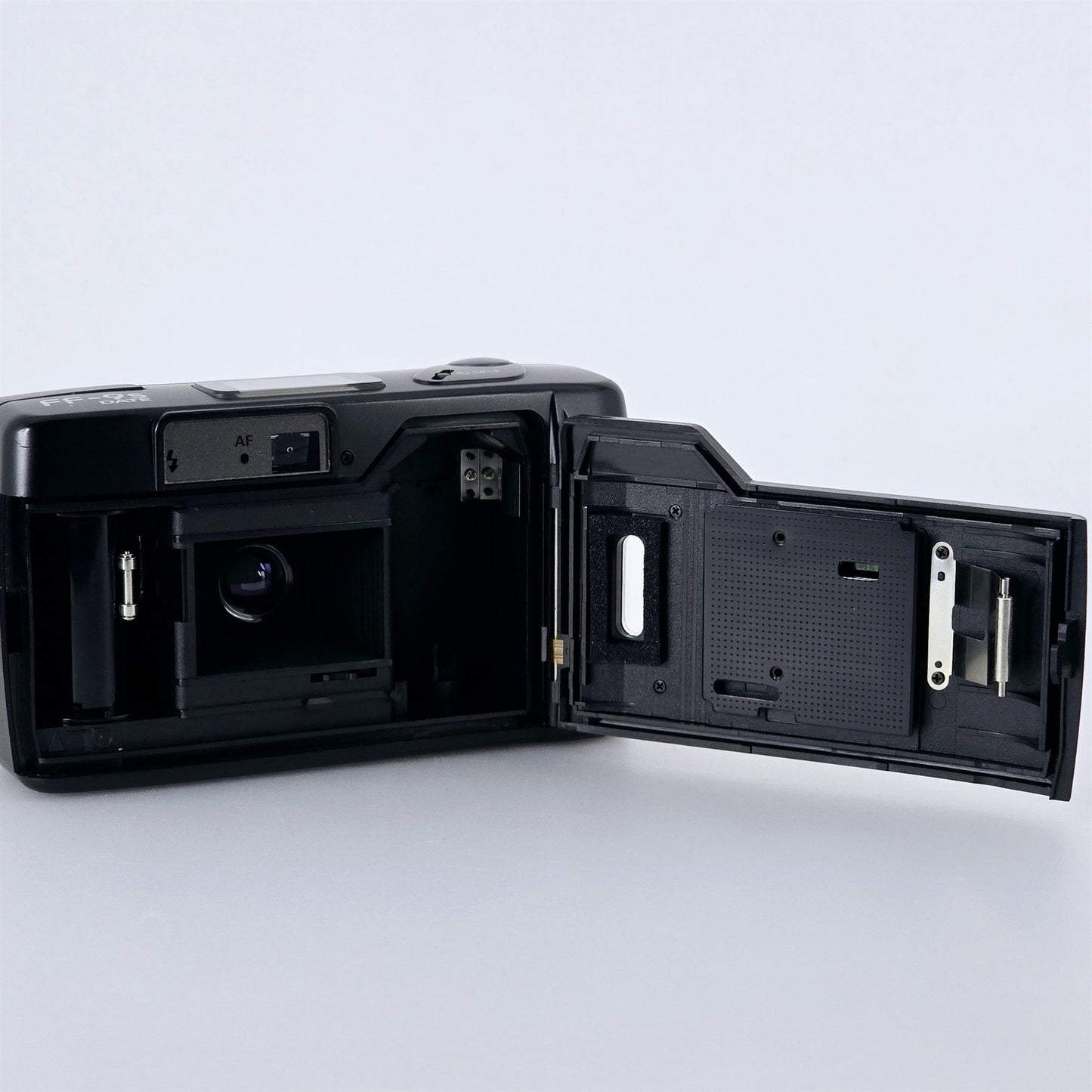 [Pre-owned] Ricoh FF-9s Date 35mm Point & Shoot Film Camera — Near Mint — Japan #5212