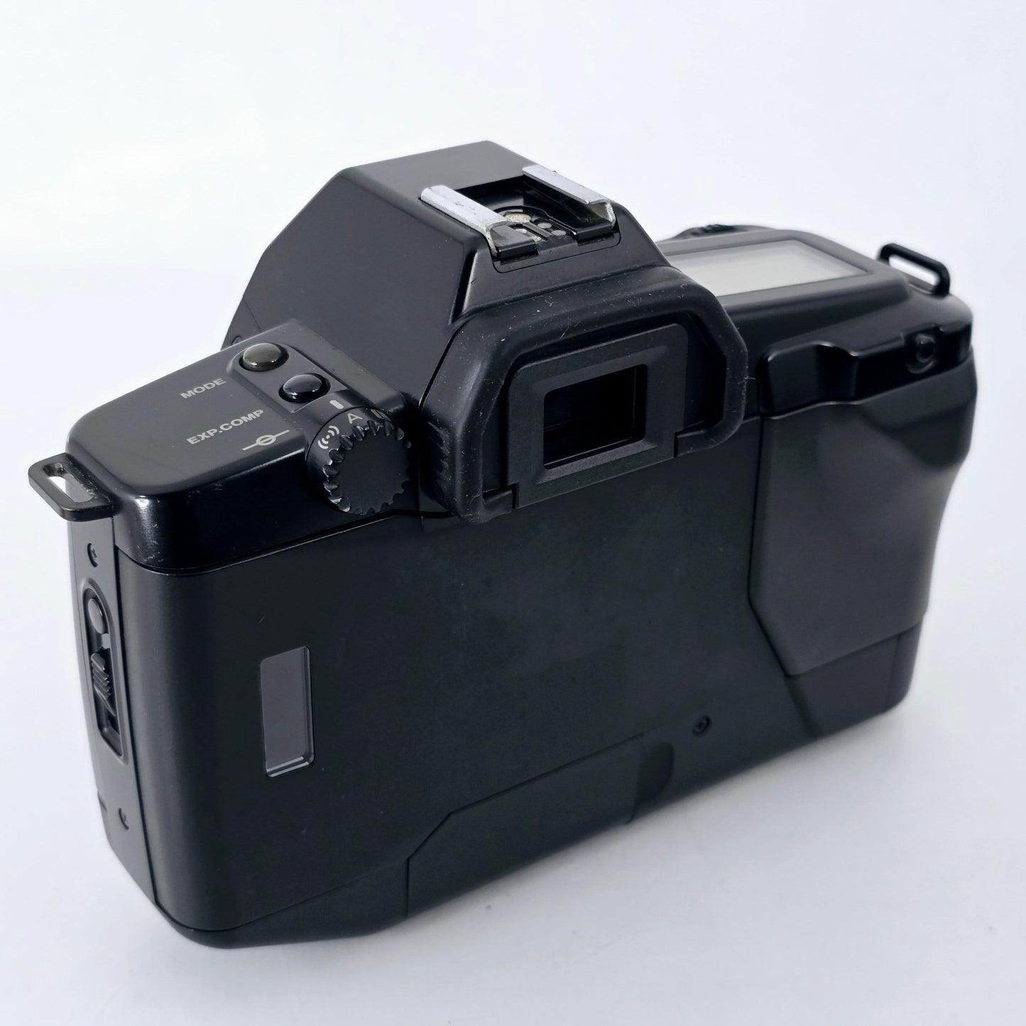 [Pre-owned] Canon EOS 650 AF 35mm Film SLR Camera Body — MINT — Japan #4218