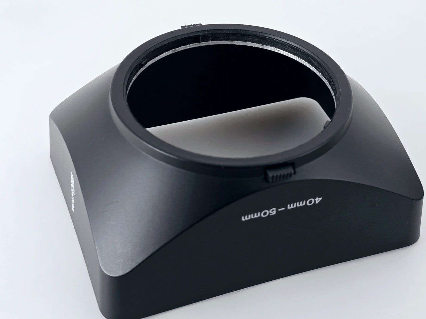 [Pre-owned] Bronica 645 Lens Hood for 40-50mm Lenses (Medium Format) — Mint — Japan #5051
