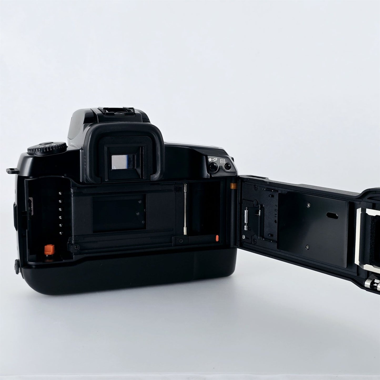 [Pre-owned] Canon EOS 5 QD 35mm SLR Film Camera w/ Vertical Grip VG10 — Near Mint — Japan #5417