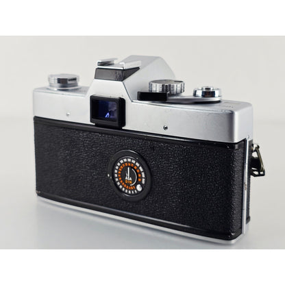 [Pre-owned] Minolta SRT 101 SLR 35mm Film Camera Body — Near MINT — Japan #4266