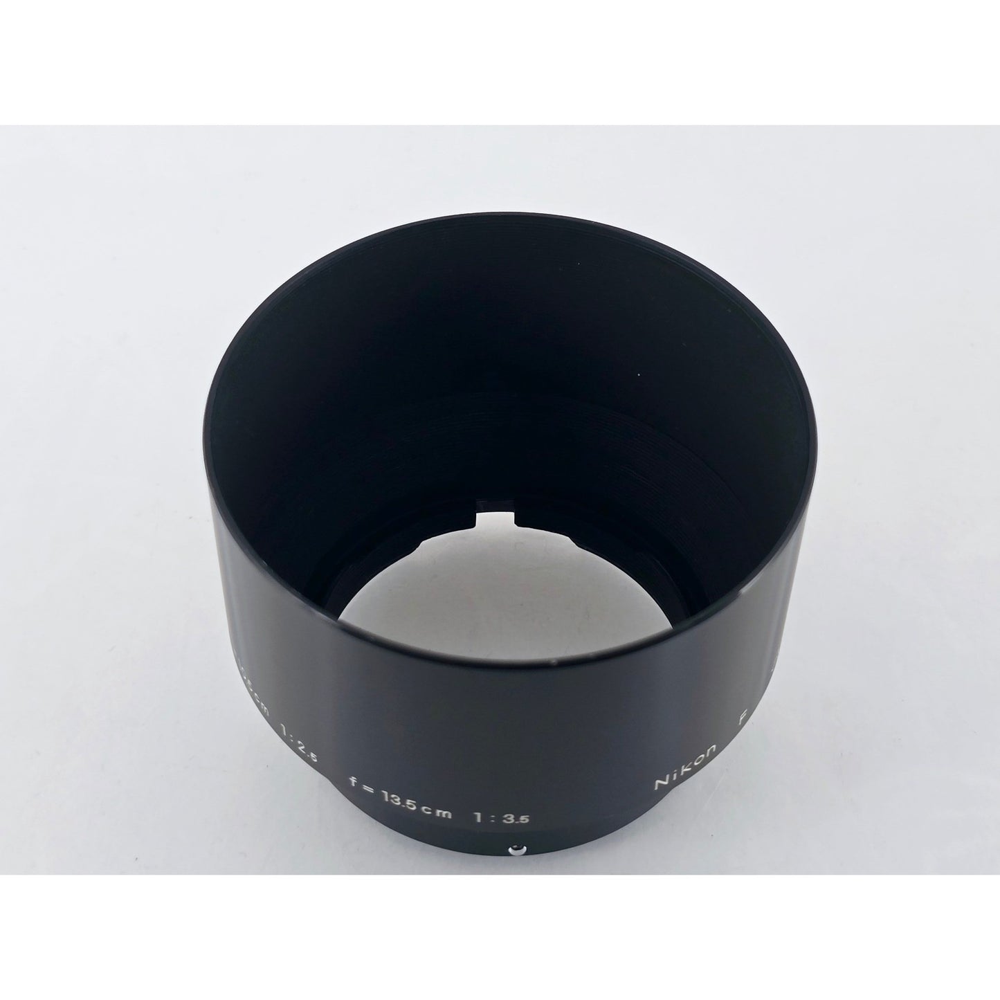 [Pre-owned] Nikon Nikkor F Metal Lens Hood for 105/2.5 135/3.5 — Near MINT+++ — Japan #3791