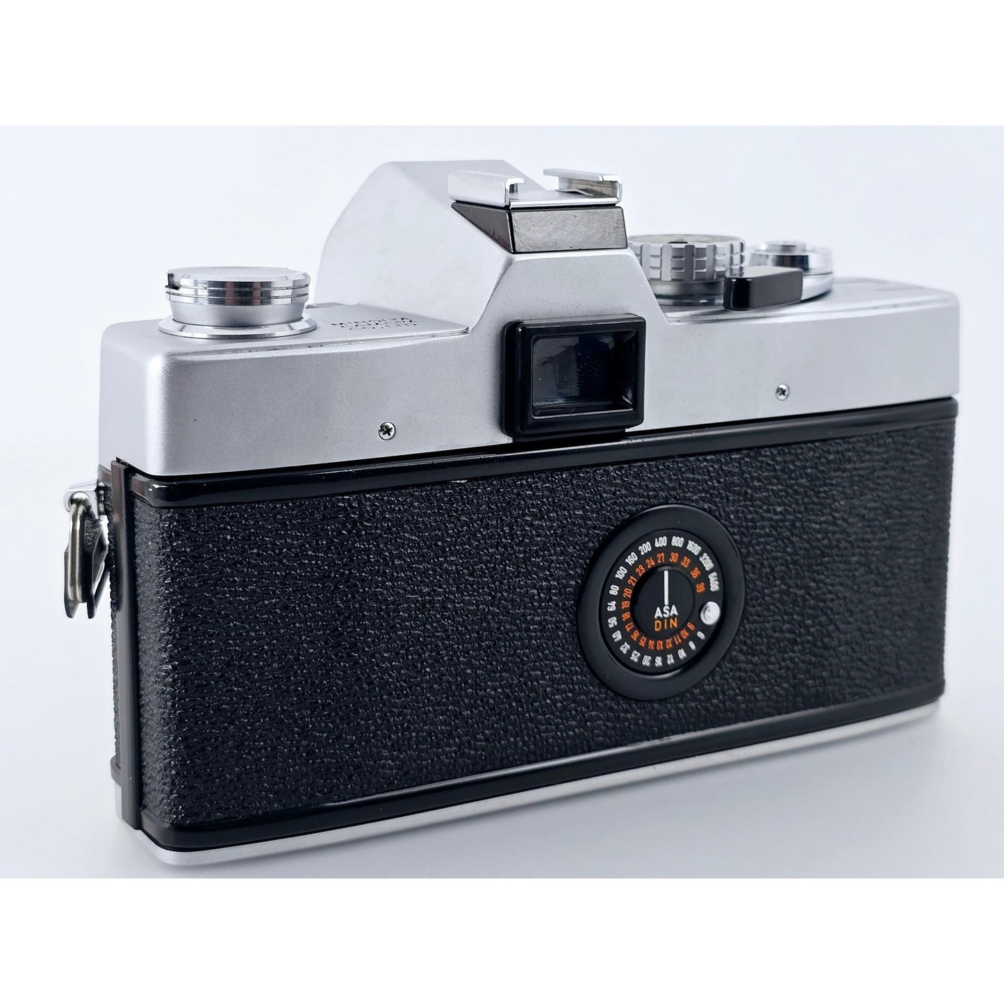 [Pre-owned] Minolta SRT 101 35mm Film SLR Camera Body — Near MINT+++ — Japan #4682
