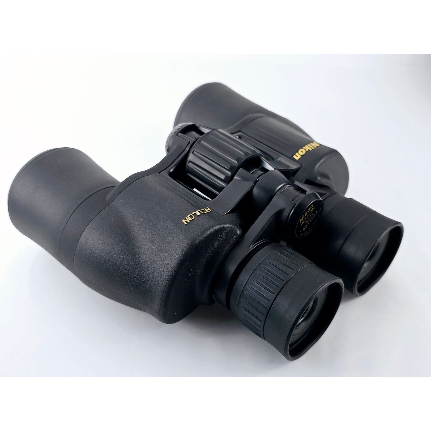 [Pre-owned] Nikon Aculon A211 8-18x42 Porro Prism Zoom Binocular w/ Case — MINT — Japan #2770