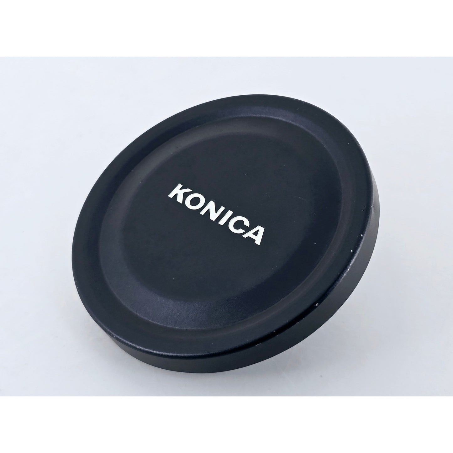 [Pre-owned] Konica 75mm Metal Push-on Lens Cap — Near MINT — Japan #3935