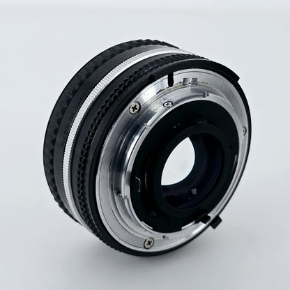 [Pre-owned] Nikon Ai-S Nikkor 50mm f/1.8 MF Pancake Prime Lens — Near Mint — Japan #5734