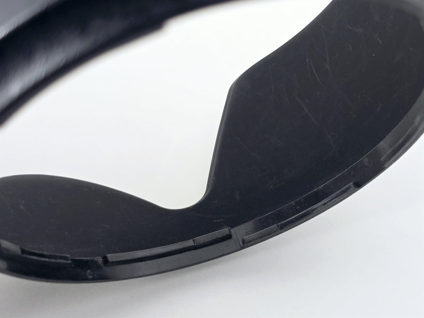 [Pre-owned] Nikon HB-39 Bayonet Lens Hood for 16-85mm / 18-300mm — Near MINT+++ — Japan #5232