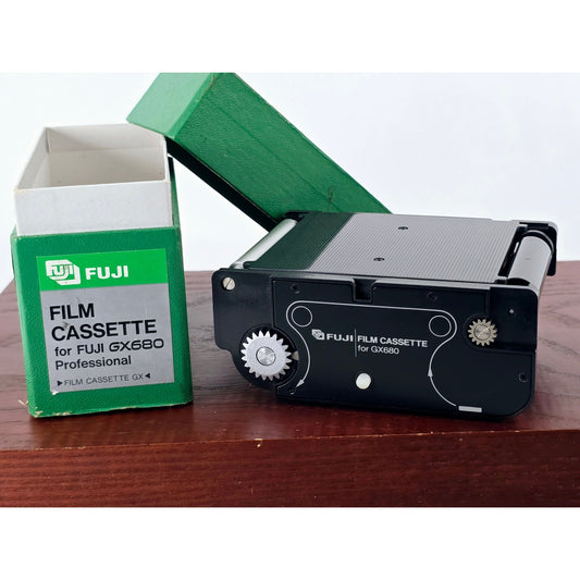[Pre-owned] Fujifilm Film Cassette 6x8 for GX680 GX680II Professional — MINT — Japan #5168