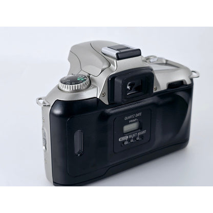 [Pre-owned] Nikon US 35mm Film SLR Camera Body — MINT — Japan #4718