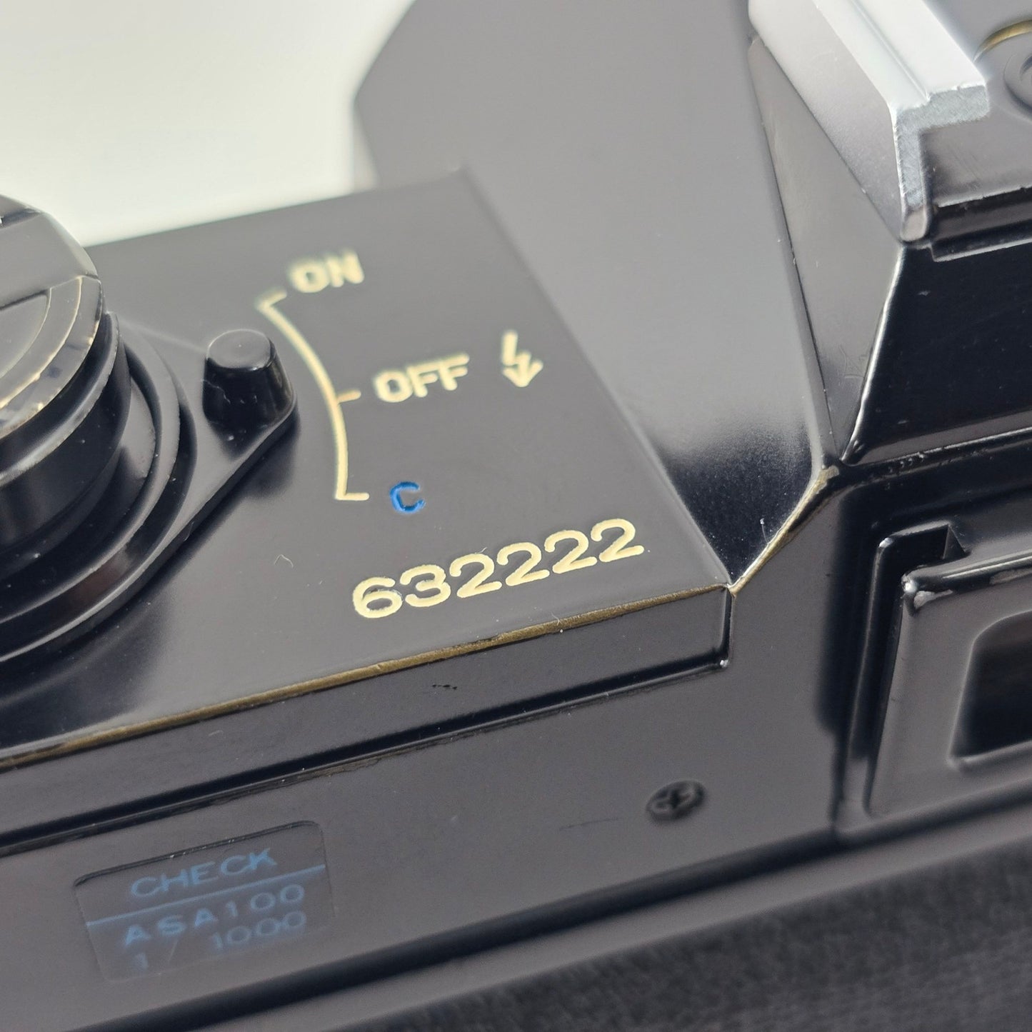 [Pre-owned] Canon FTb Black SLR 35mm Film Camera (Body Only) — Near MINT — Japan #4388