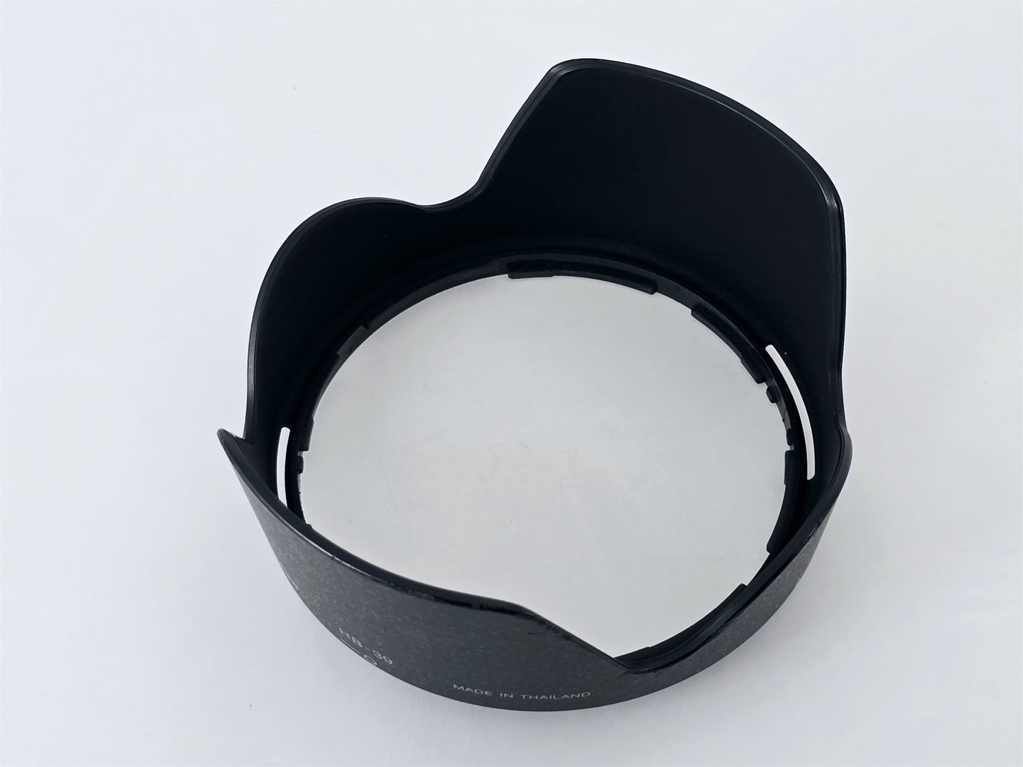 [Pre-owned] Nikon HB-39 Bayonet Lens Hood for 16-85mm / 18-300mm — Near MINT+++ — Japan #5232