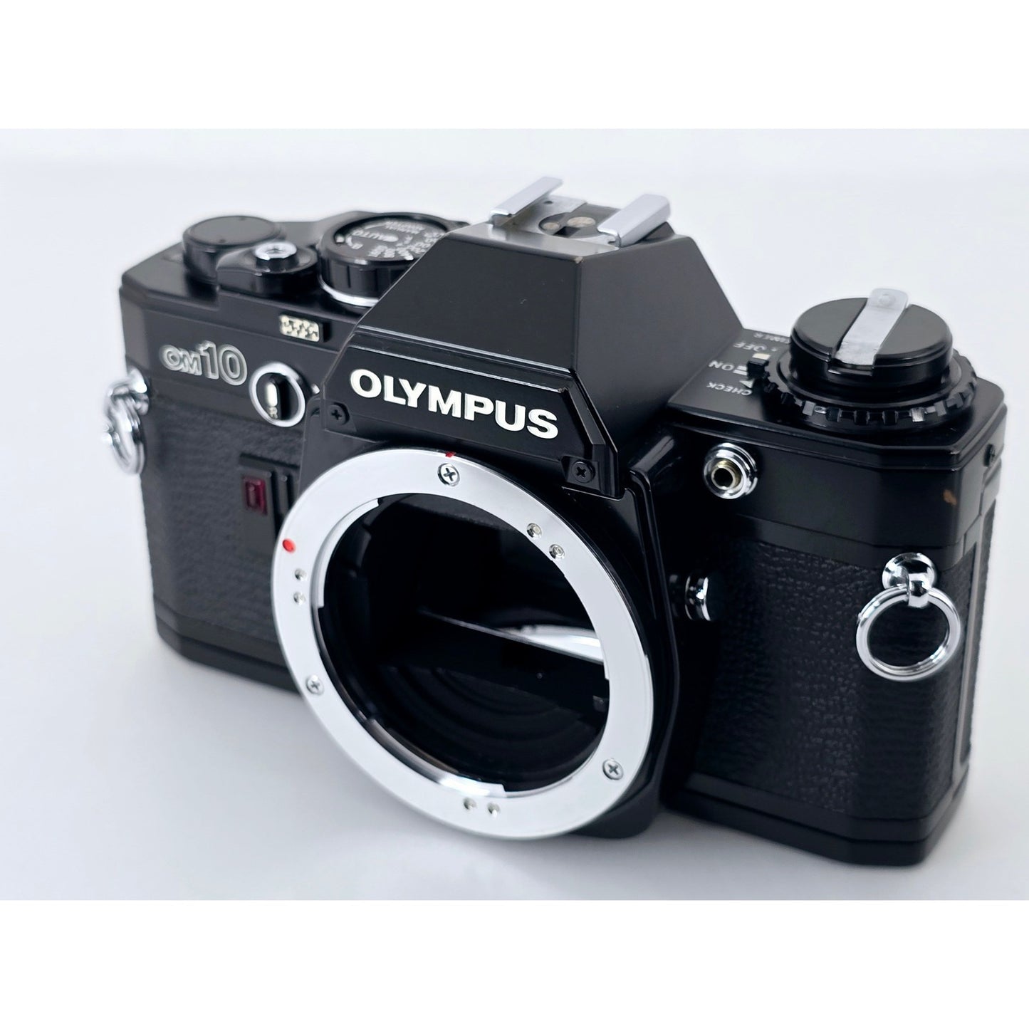 [Pre-owned] Olympus OM10 SLR 35mm Film Camera (Body Only) — Near MINT — Japan #5162
