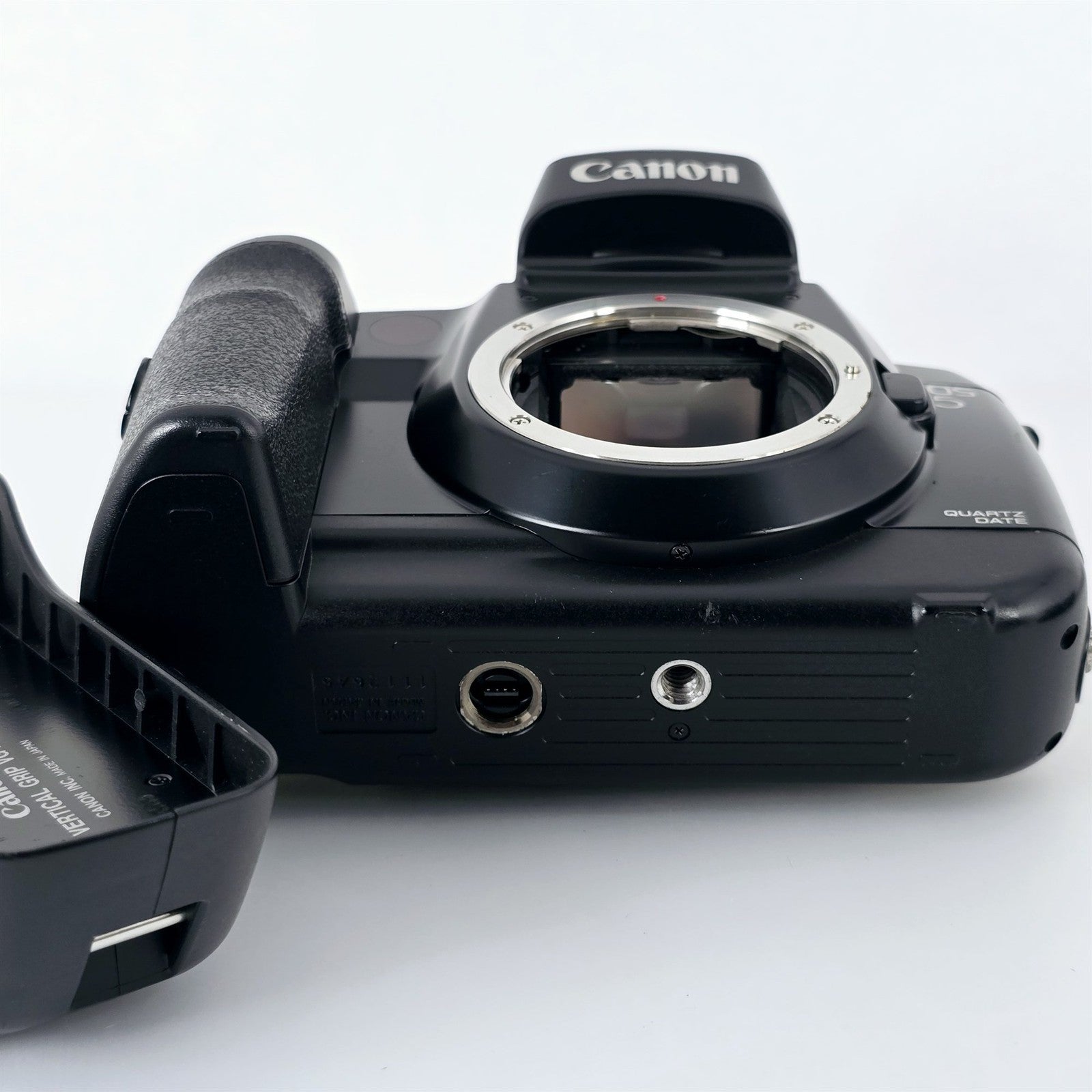 Canon EOS 5 QD Film Camera w/ VG10 — Near Mint — Japan #5406