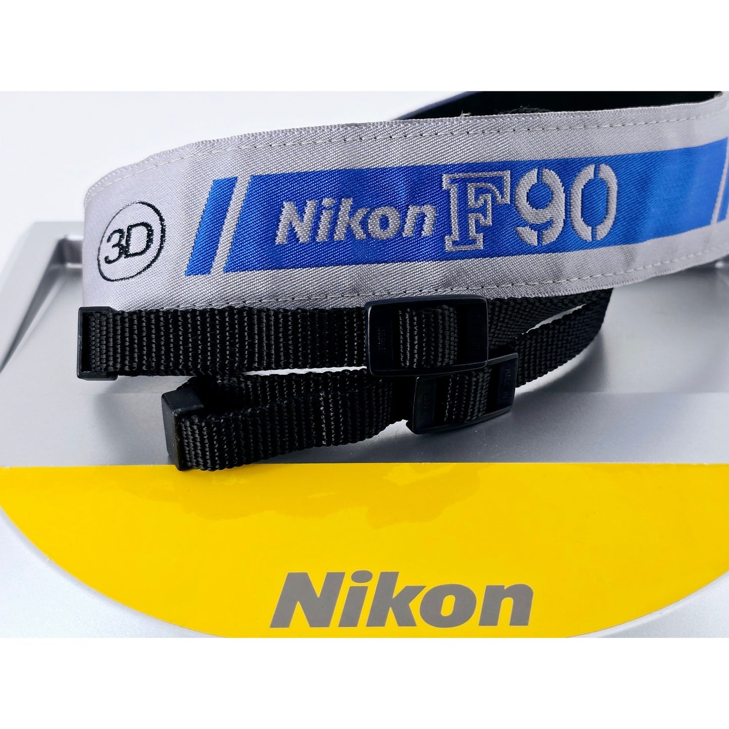 [Pre-owned] Nikon F90 3D Genuine Camera Neck Strap 1.5in (3.9cm) — MINT — Japan #5065