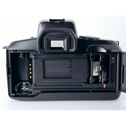 [Pre-owned] Canon EOS 750QD 35mm Film Camera with EF 80-200mm f/4.5-5.6 AF Lens — MINT — Japan #3902