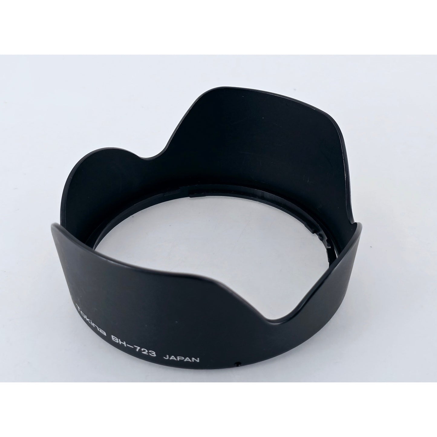 [Pre-owned] Tokina BH-723 Plastic Lens Hood for AT-X 242 AF 24-200mm — Near MINT — Japan #3914