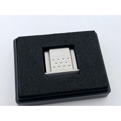 [Pre-owned] Nikon ASC-01 Accessory Shoe Cover Silver — Unused — Japan #5122