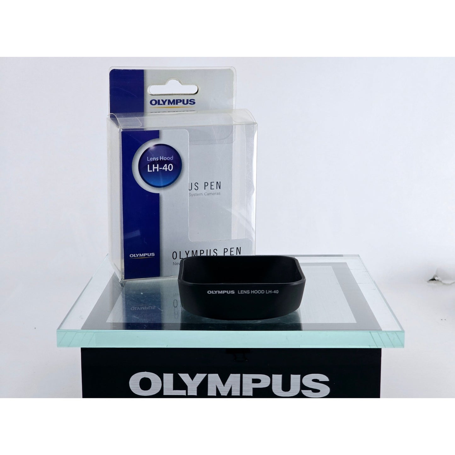 [Pre-owned] Olympus Pen LH-40 Lens Hood for M.Zuiko 14-42mm F3.5-5.6 II — MINT — Japan #4086
