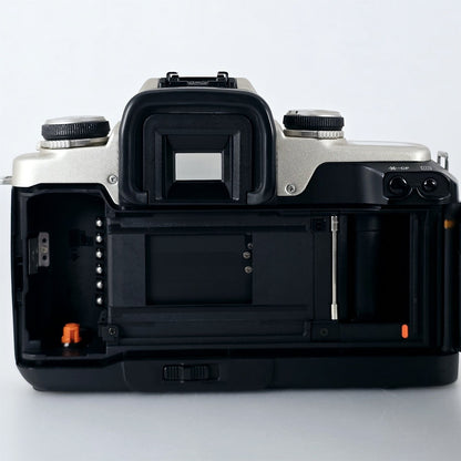 [Pre-owned] Canon EOS 55 (Elan II) 35mm SLR Film Camera Body — Near Mint+++ — Japan #5732