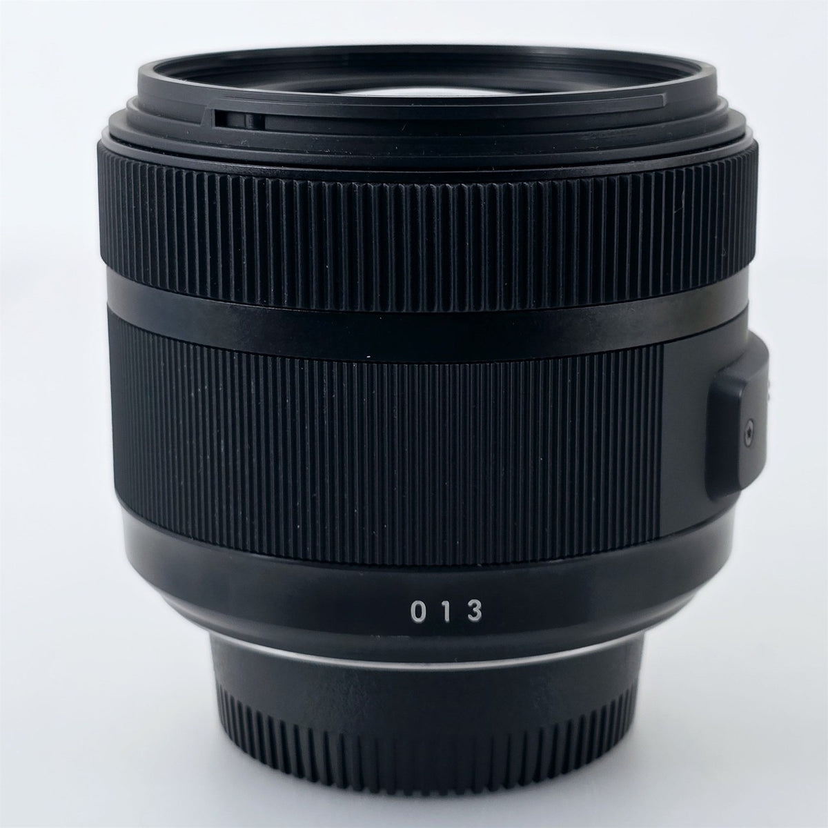 [Pre-owned] Sigma 30mm f/1.4 DC HSM AF Prime Lens for Nikon F Mount — Mint — Japan #5694