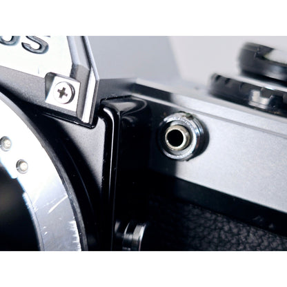 [Pre-owned] Olympus OM10 SLR 35mm Film Camera (Body Only) — Near MINT — Japan #4953