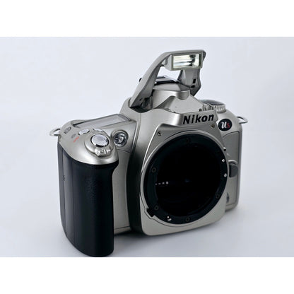 [Pre-owned] Nikon US 35mm Film SLR Camera Body — MINT — Japan #4718