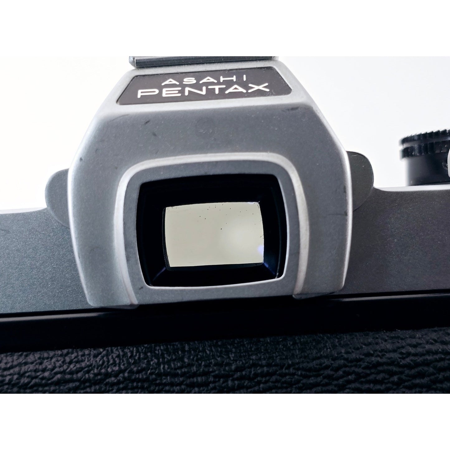 [Pre-owned] Pentax SL SLR 35mm Film Camera with 55mm F1.8 Lens — Near MINT+++ — Japan #2662