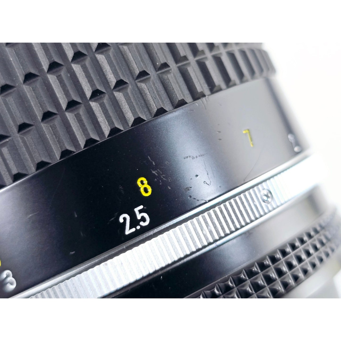[Pre-owned] Nikon Ai-s Nikkor 200mm F4 Telephoto MF Lens — Near MINT — Japan #4317